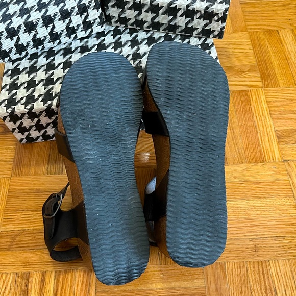 Platform Sandals by Unity In Diversity - Picture 9 of 9